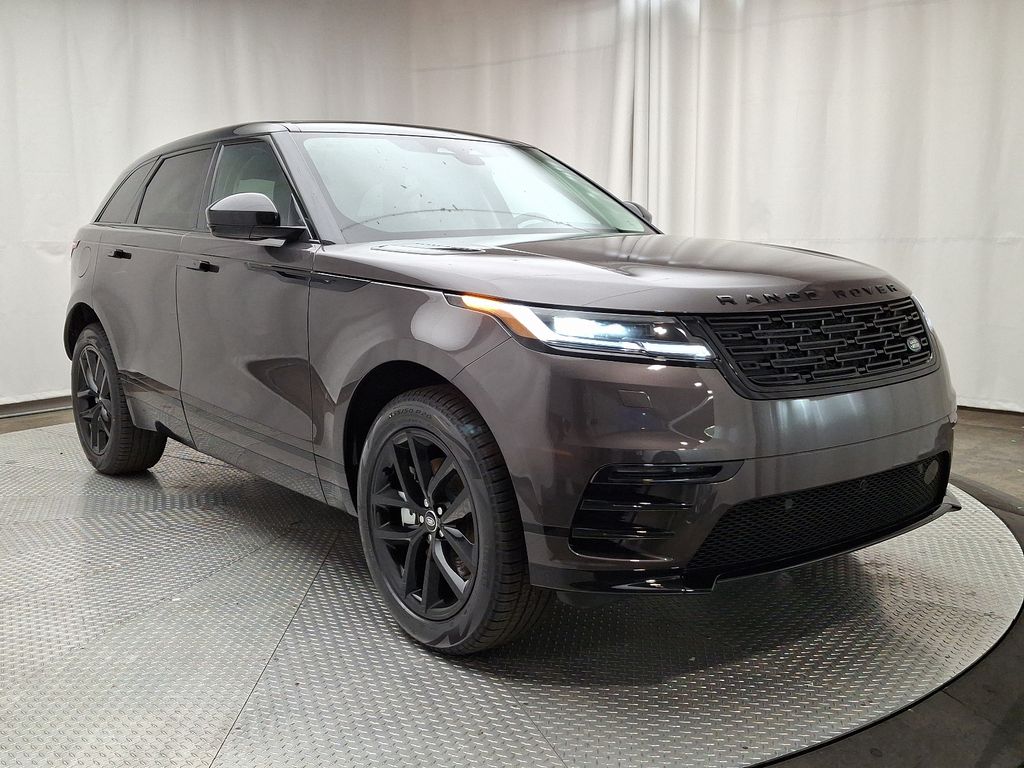 2025 Land Rover Range Rover Velar Dynamic SE 2