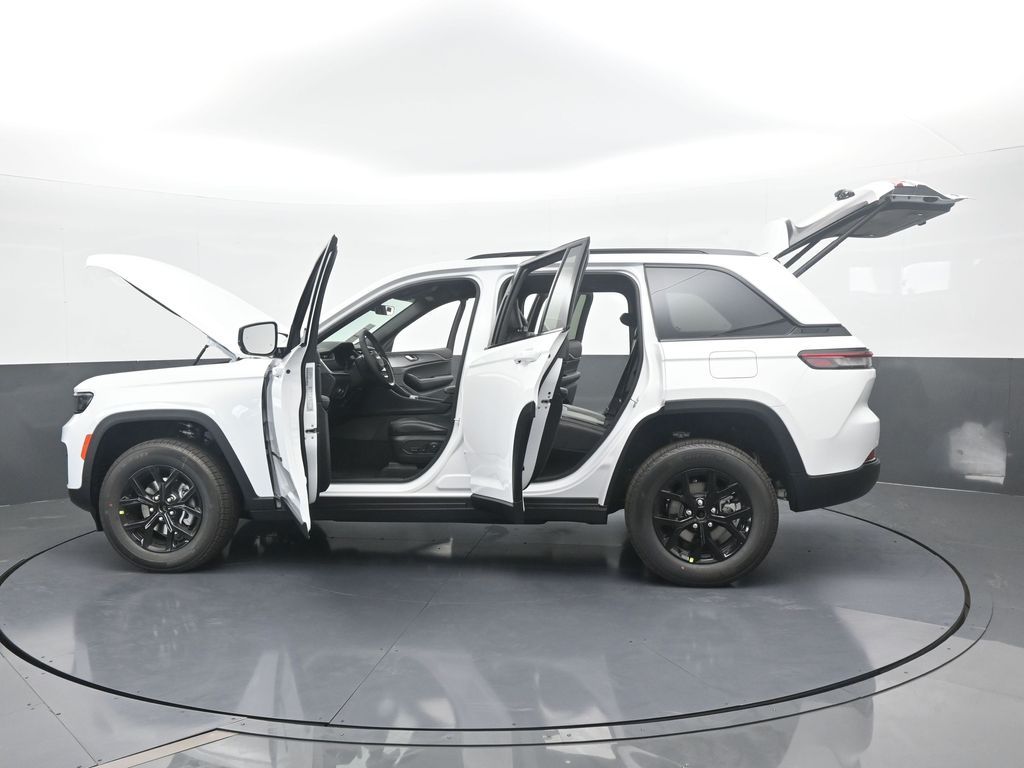 Used 2025 Bright White Clearcoat Jeep Altitude X image 67