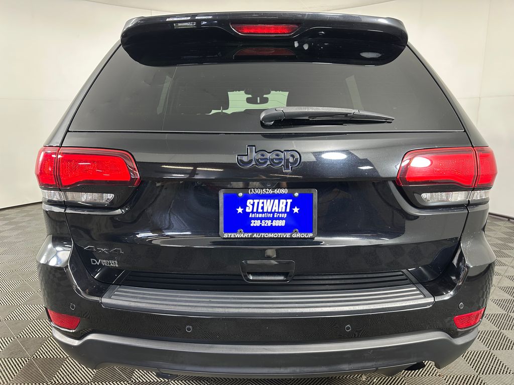 Photo 5 of 2018 Jeep Grand Cherokee Laredo