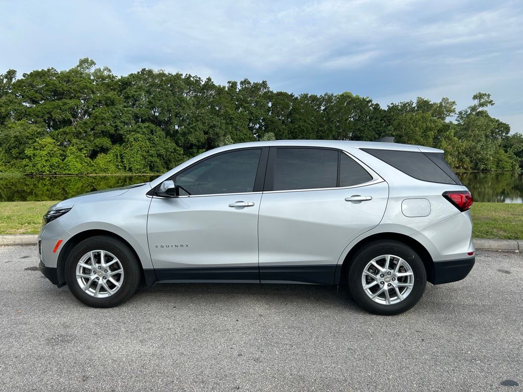 Thumbnail: 2022 Chevrolet Equinox - 3