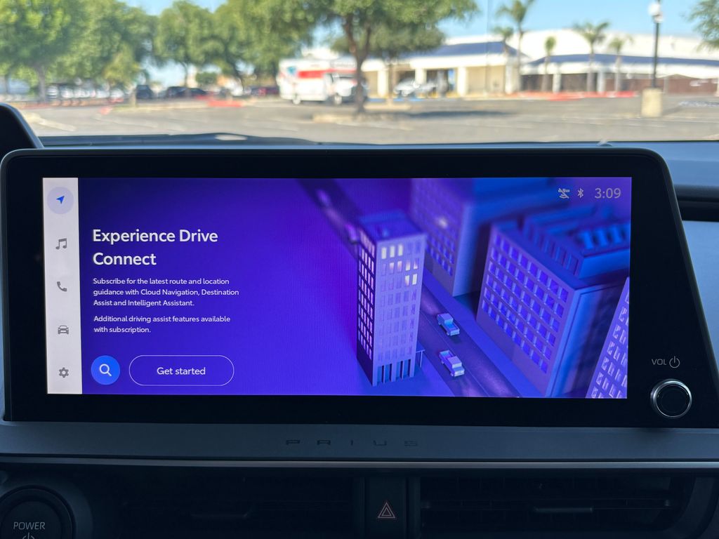 Thumbnail: 2023 Toyota Prius Prime - 14