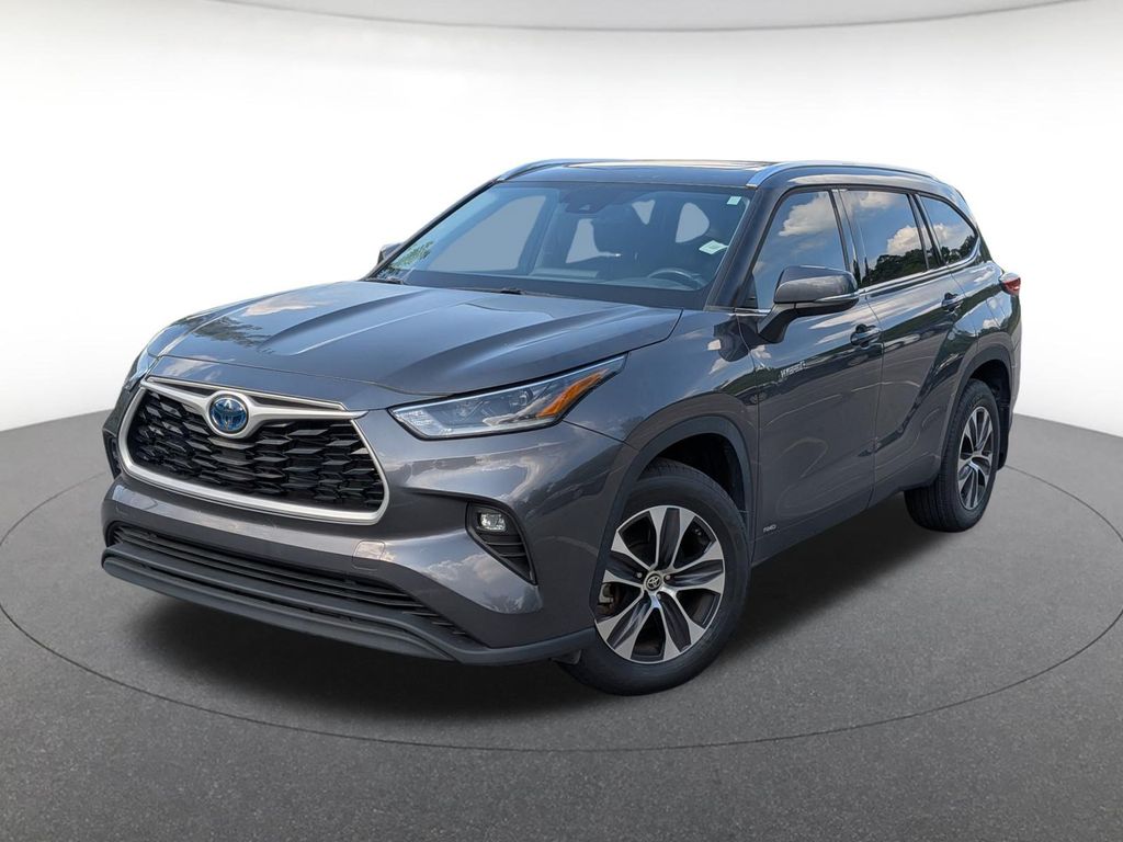 2021 Toyota Highlander Hybrid XLE AWD