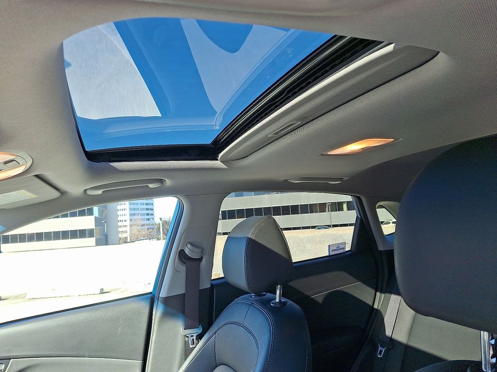 Thumbnail: 2022 Hyundai Kona - 16