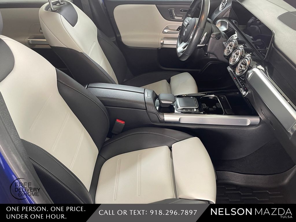 Used 2021 Blue Mercedes-Benz GLB 250 image 44