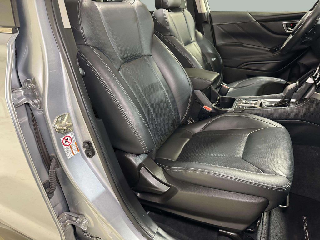 Used 2020 Ice Silver Metallic Subaru Limited image 27
