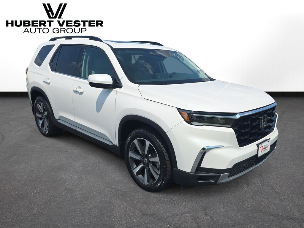 Used 2025 Honda Pilot SUV