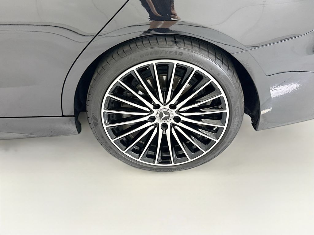 Thumbnail: 2023 Mercedes-Benz C-Class - 30
