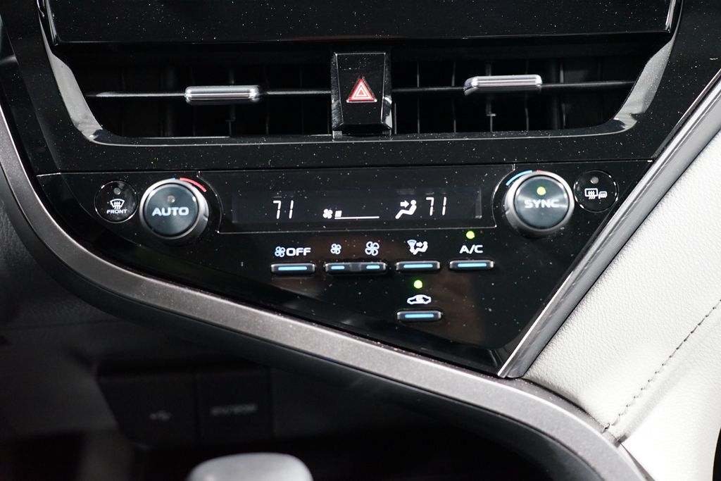 2023 Toyota Camry SE 20