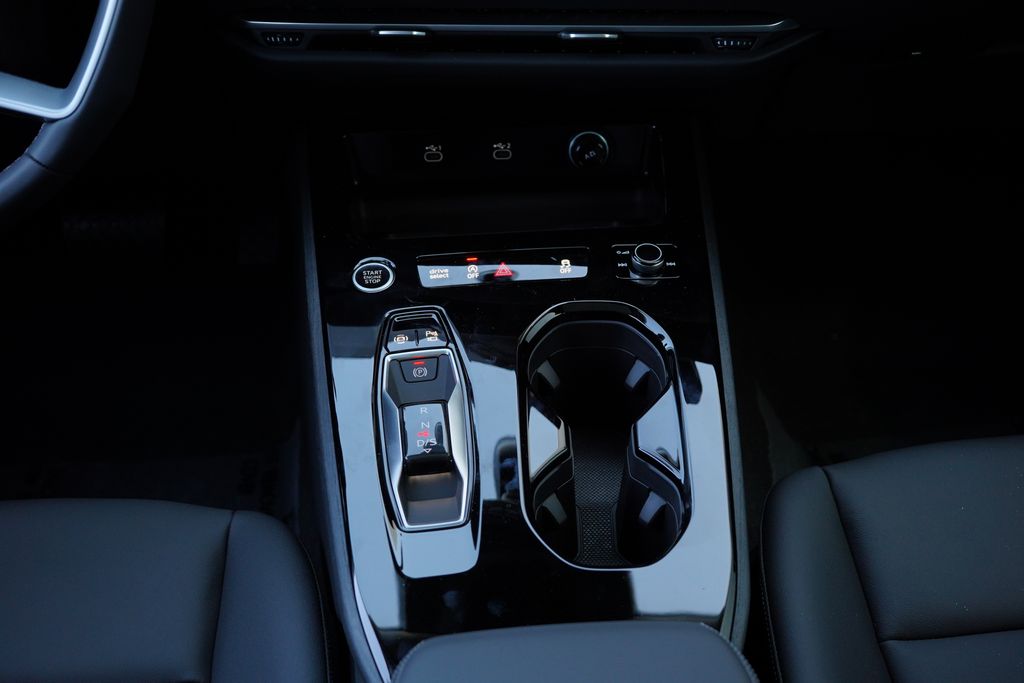 Thumbnail: 2026 Audi A5 - 27
