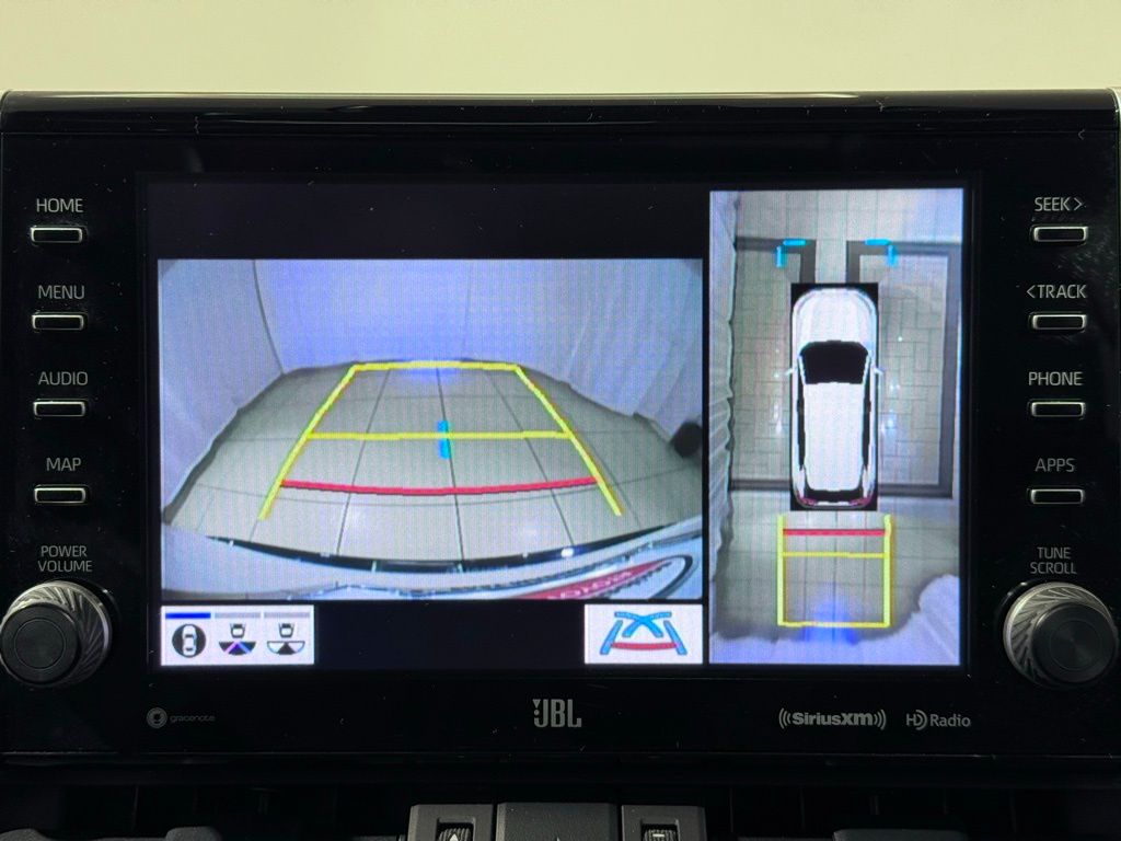 Thumbnail: 2022 Toyota RAV4 - 28