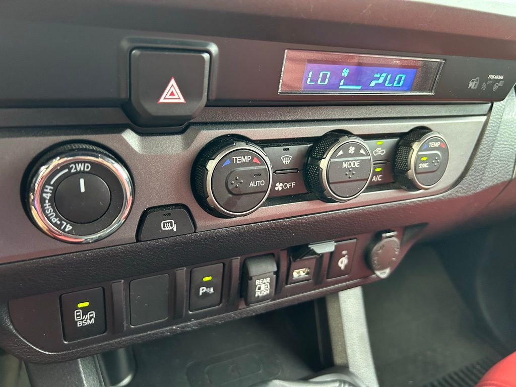 2023 Toyota Tacoma TRD Sport 19