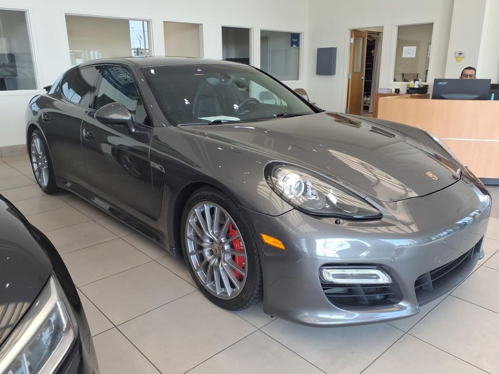 2013 Porsche Panamera GTS