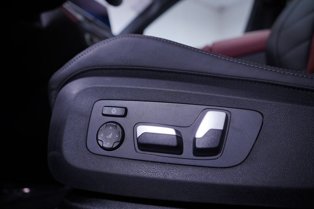 Thumbnail: 2026 BMW X6 - 12