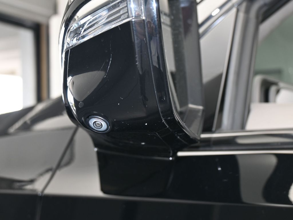 Used 2021 Black Raven Cadillac Sport Platinum image 45