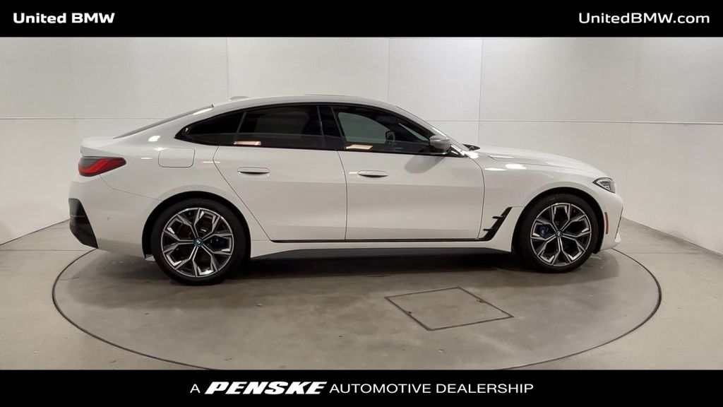 2024 BMW i4 M50 9