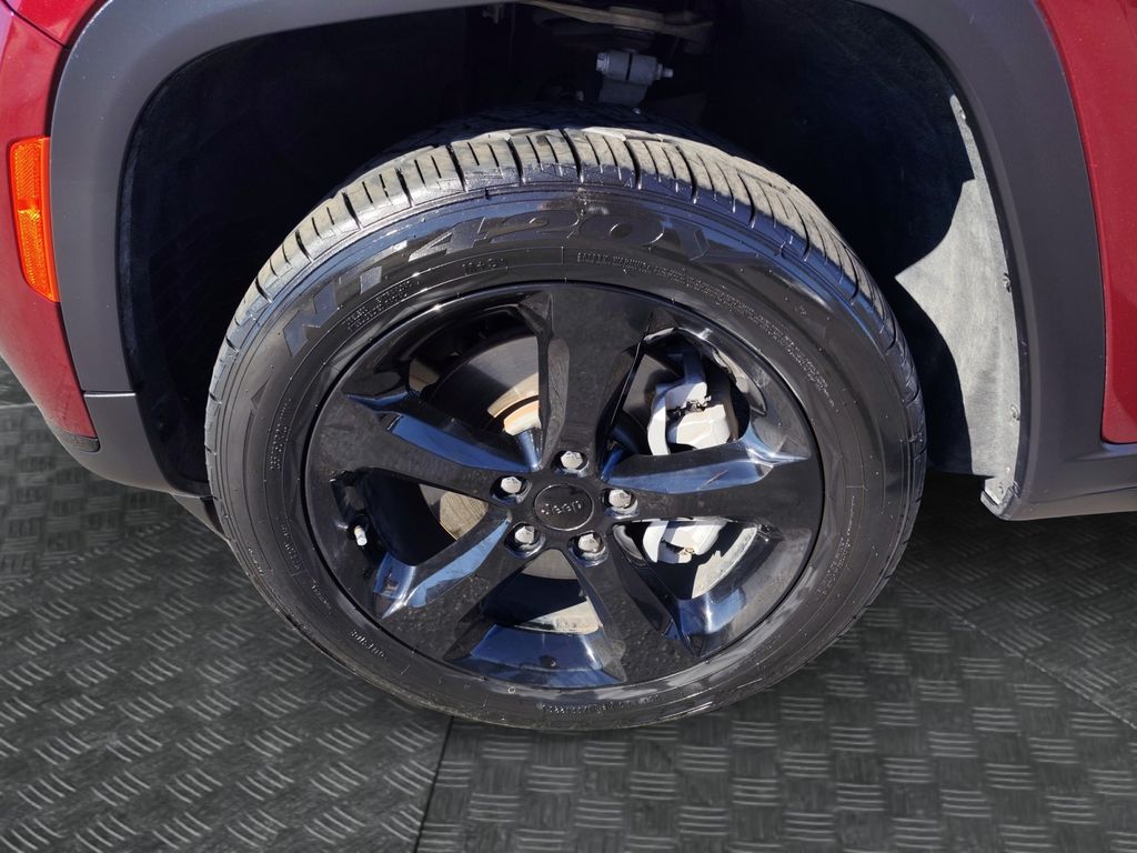 Used Car 2023 Jeep Grand Cherokee L  Limited For Sale Under $30,000 In Austin, Texas