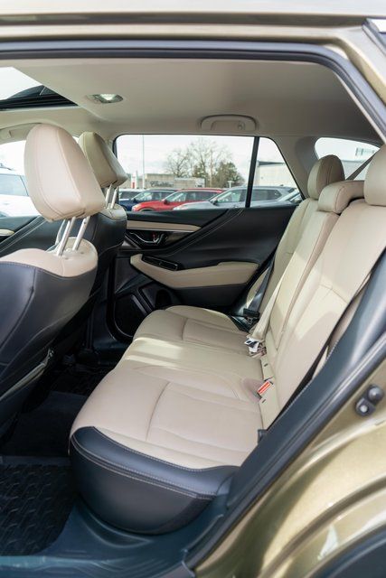 2022 Subaru Outback Limited - 11