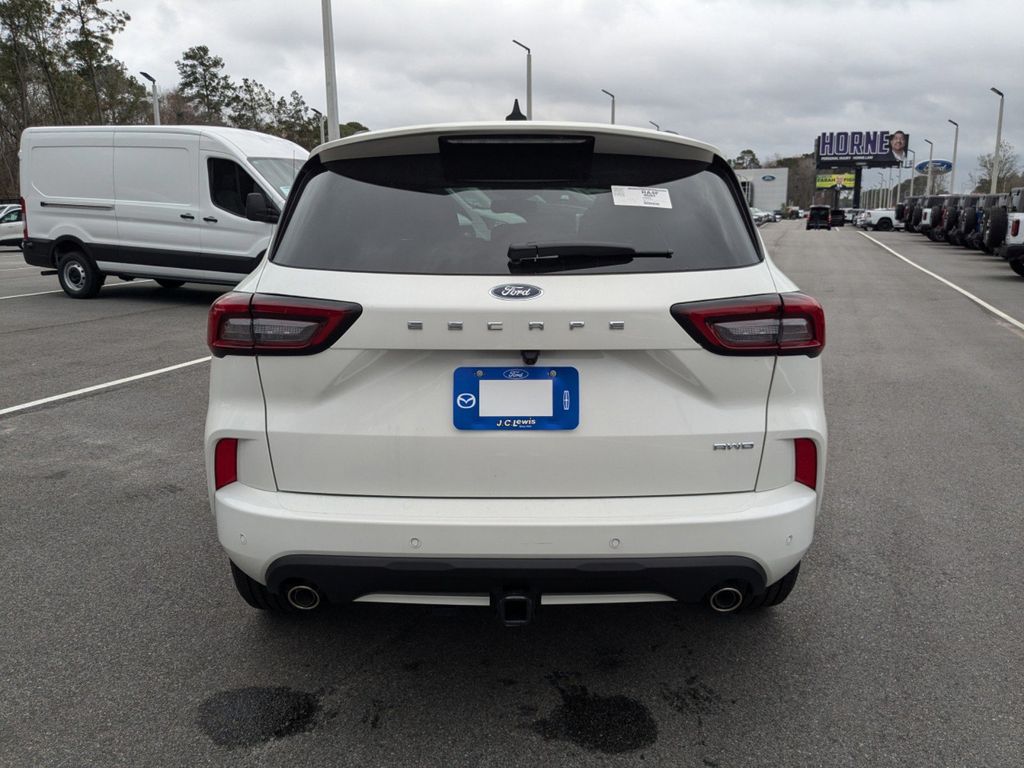 2025 Ford Escape ST-Line Elite