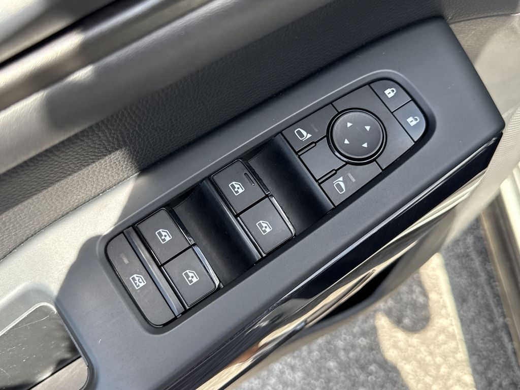 Used 2023 Nissan Pathfinder SUV