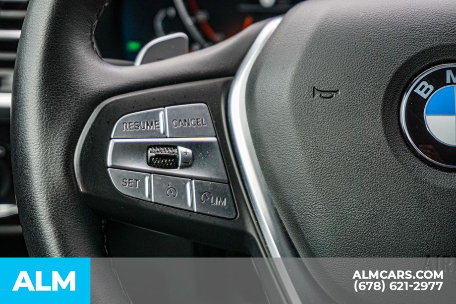 Used 2025 Black BMW xDrive30i image 29