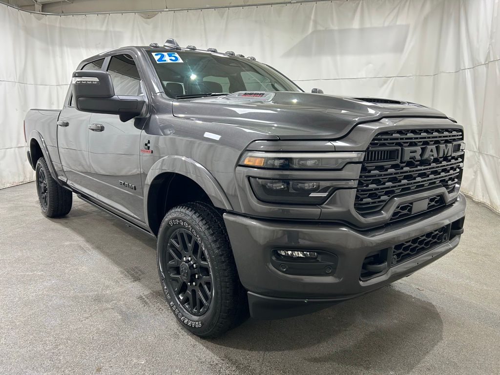 2025 RAM 3500 Limited Crew Cab 4WD