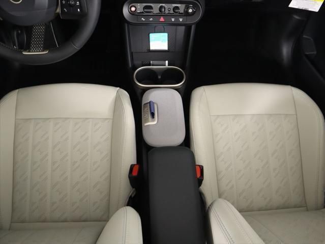 Thumbnail: 2026 MINI Cooper - 25