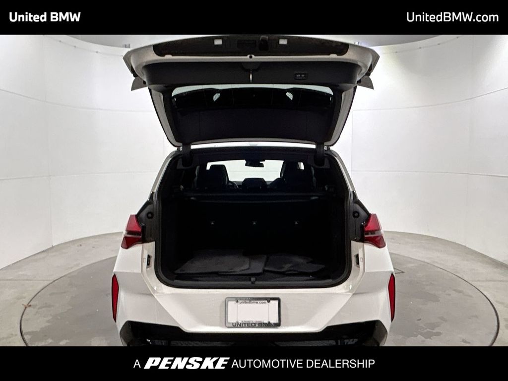 Thumbnail: 2025 BMW X3 - 22