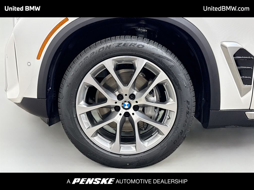 Thumbnail: 2026 BMW X5 - 2