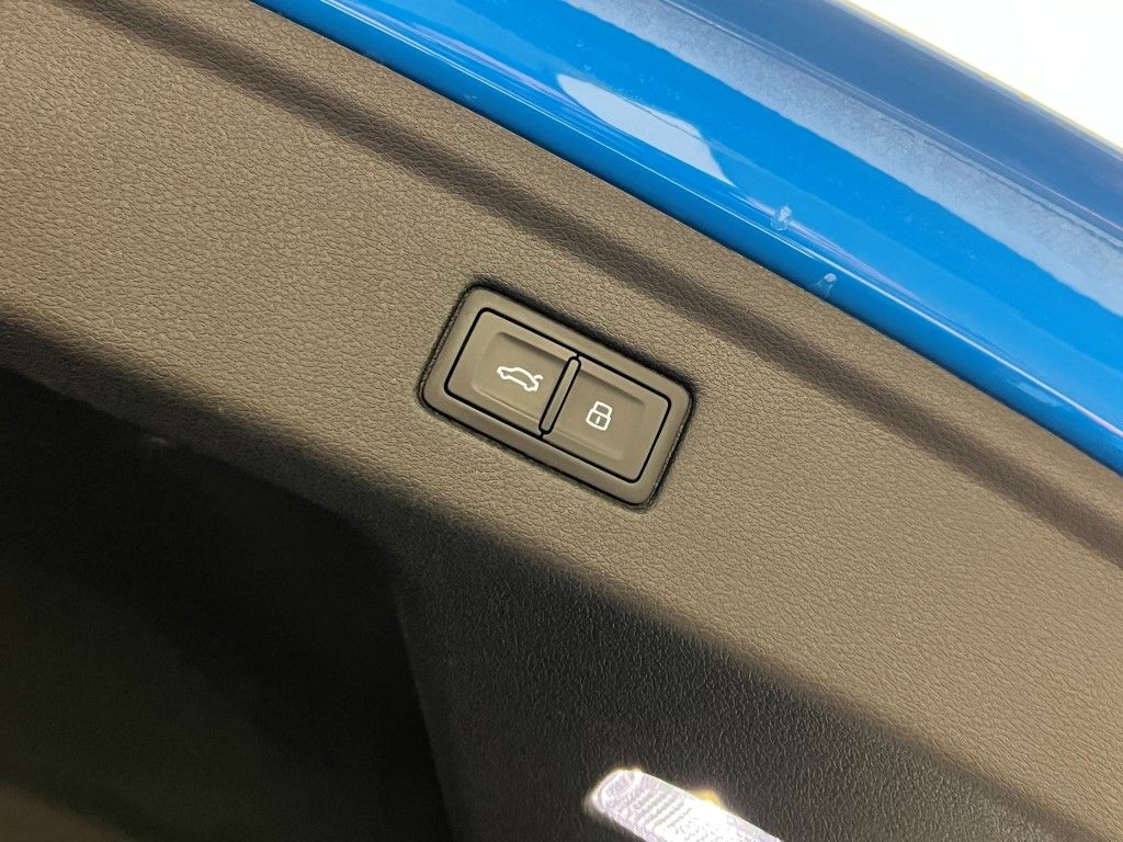 Thumbnail: 2020 Audi S5 - 10