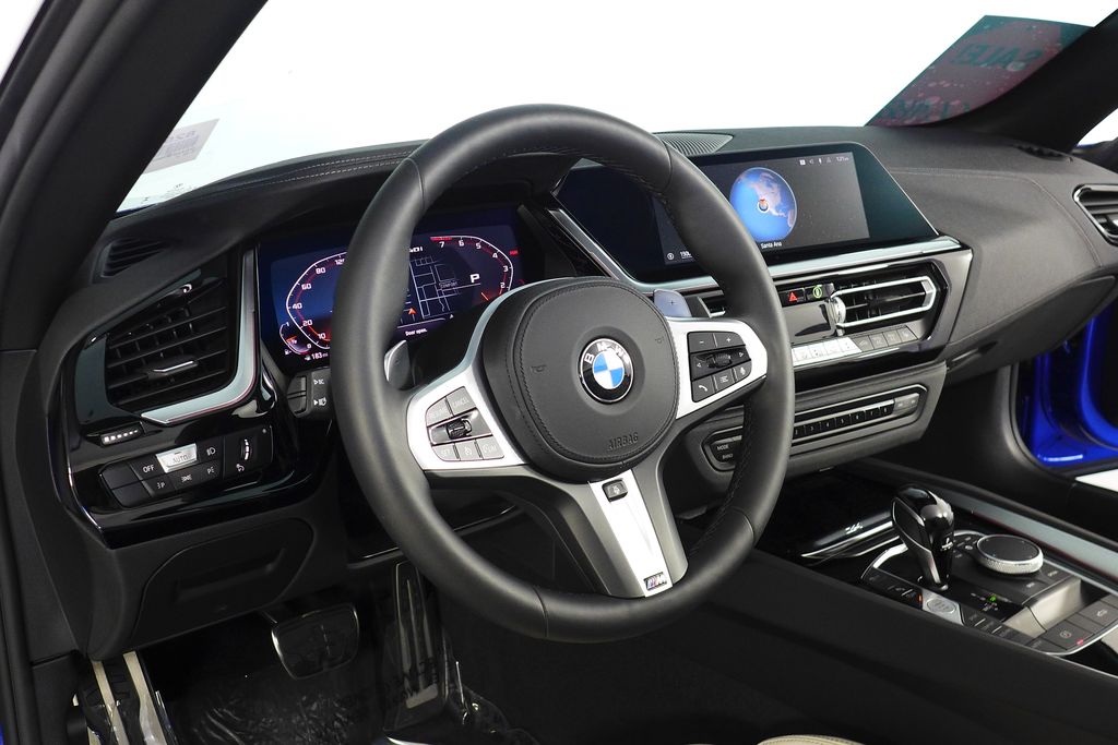 Thumbnail: 2025 BMW Z4 - 15