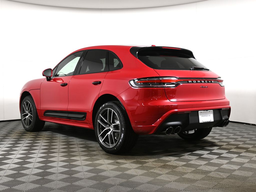 Thumbnail: 2026 Porsche Macan - 3