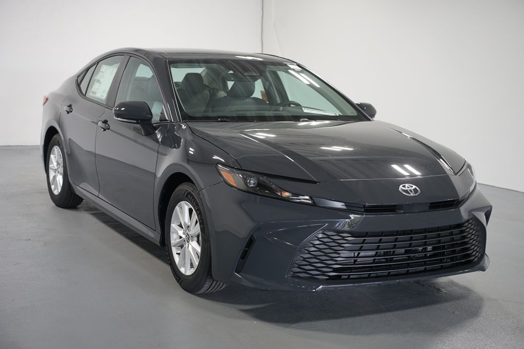 Thumbnail: 2025 Toyota Camry - 3