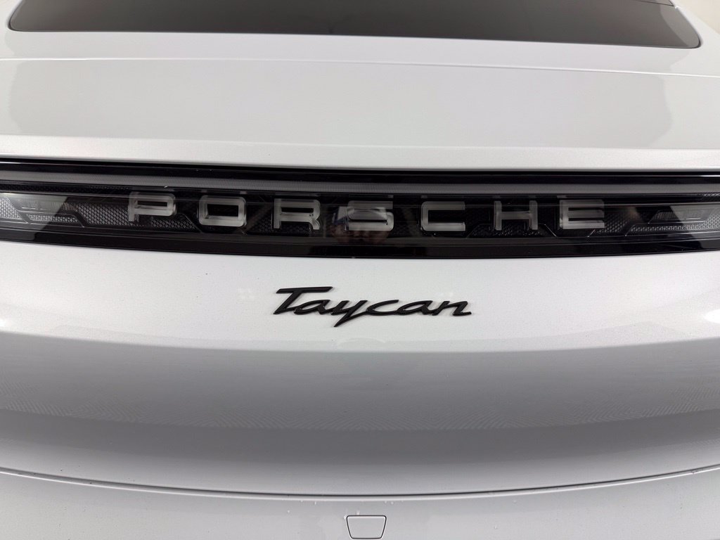 Thumbnail: 2026 Porsche Taycan - 14