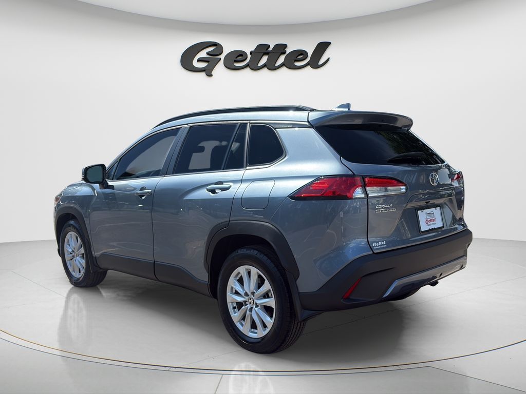 Certified Used 2024  Toyota LE image 6