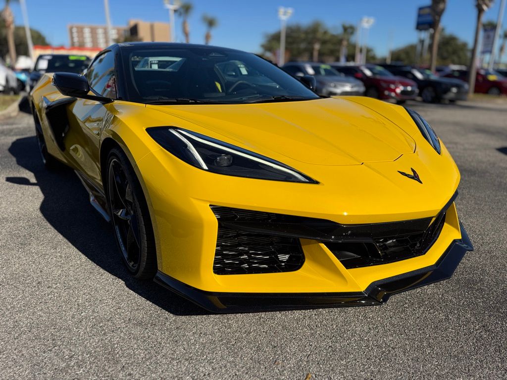 2025 Chevrolet Corvette E-Ray 10