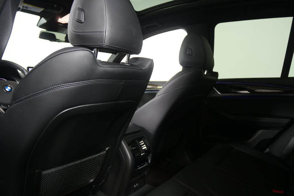 Thumbnail: 2023 BMW X3 - 16