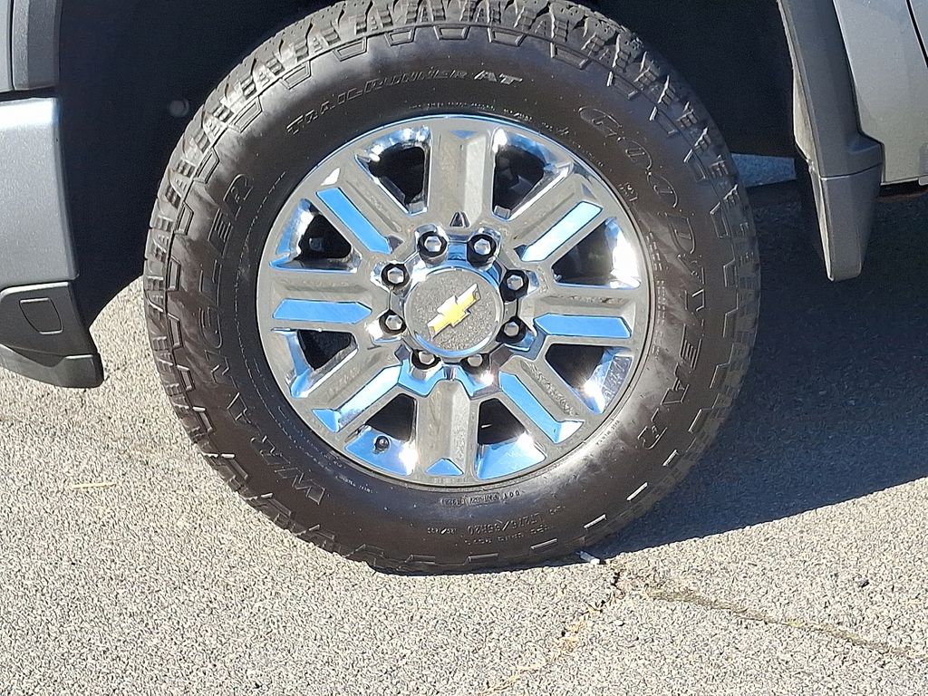 Thumbnail: 2024 Chevrolet Silverado 3500 - 8