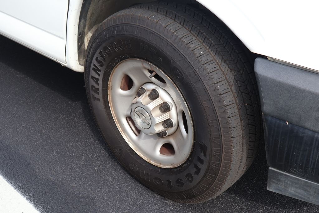 Thumbnail: 2019 Chevrolet Express - 5