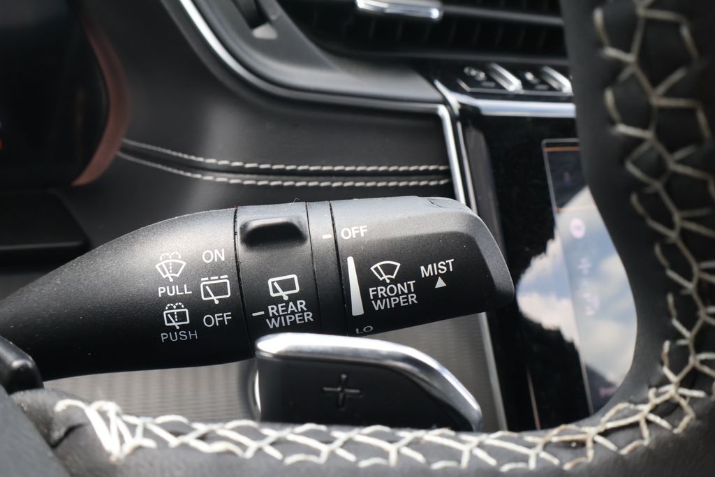 Thumbnail: 2023 Jeep Grand Cherokee - 26