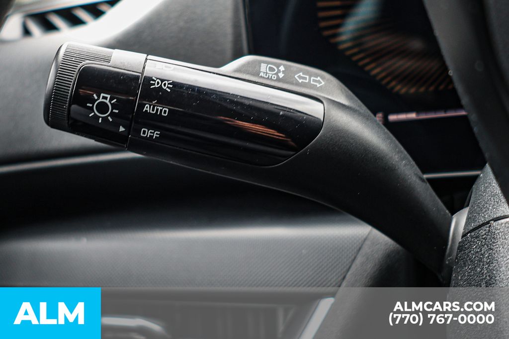 Used 2025 Gray Kia LXS image 31