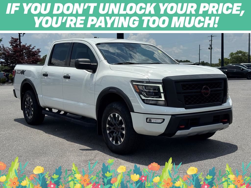 2024 Nissan Titan PRO-4X Crew Cab 4WD