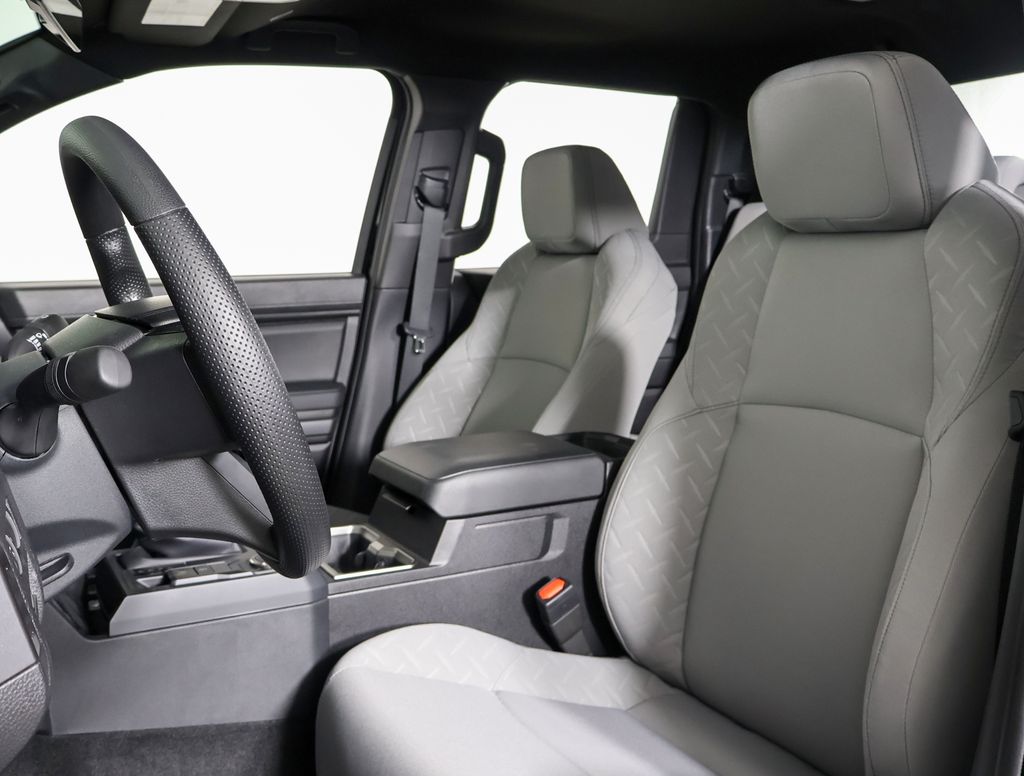 2025 Toyota Tacoma SR5 Double Cab photo 8