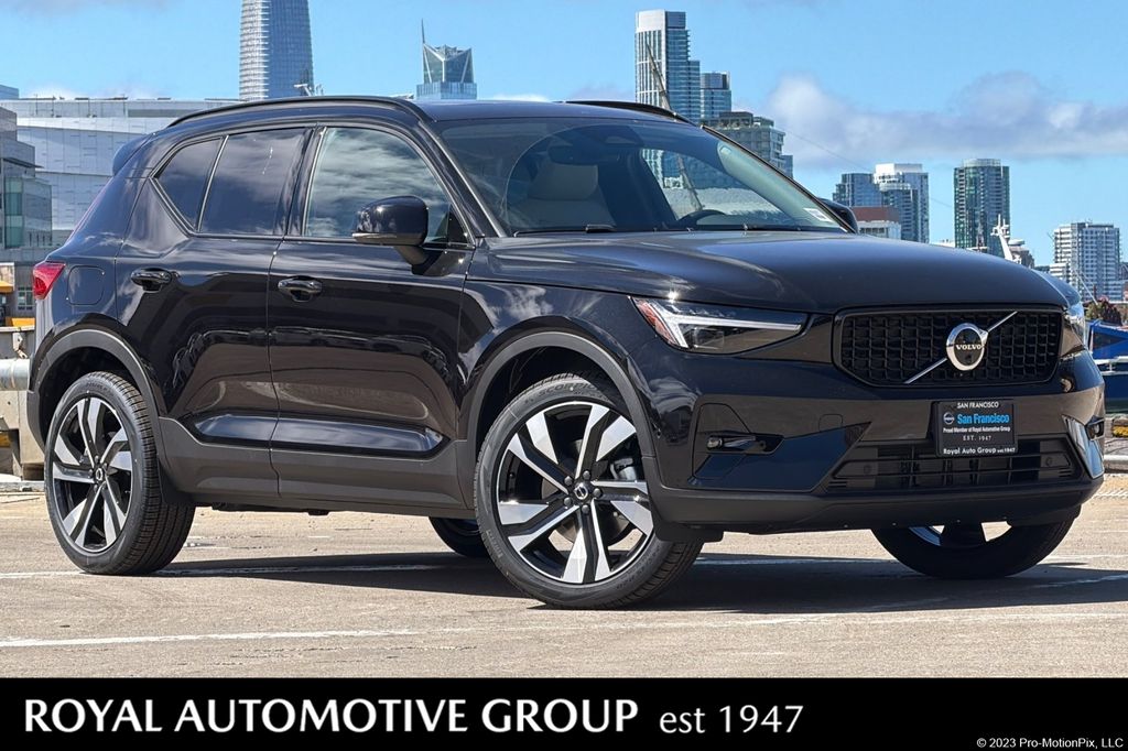 Onyx Black 2026 Volvo XC40 SUV / Crossover All-Wheel Drive Automatic