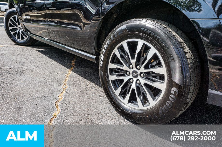Used 2025 Black Ford Platinum image 17
