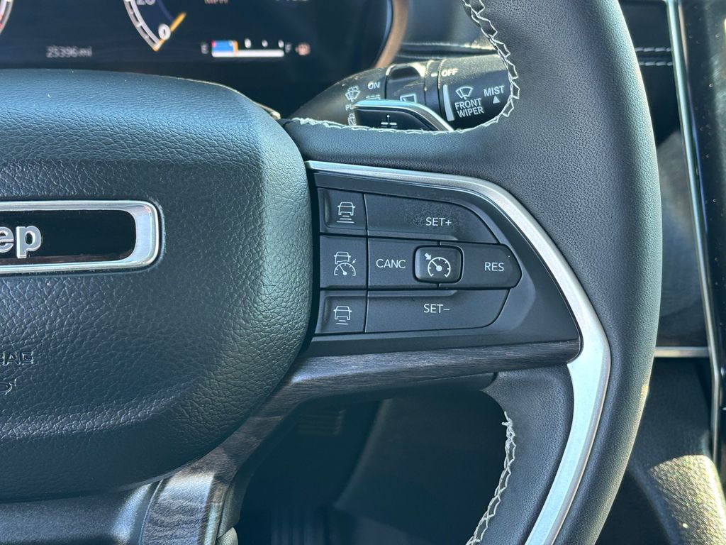 Used Car 2024 Jeep Grand Cherokee  Limited For Sale Under $40,000 In Austin, Texas