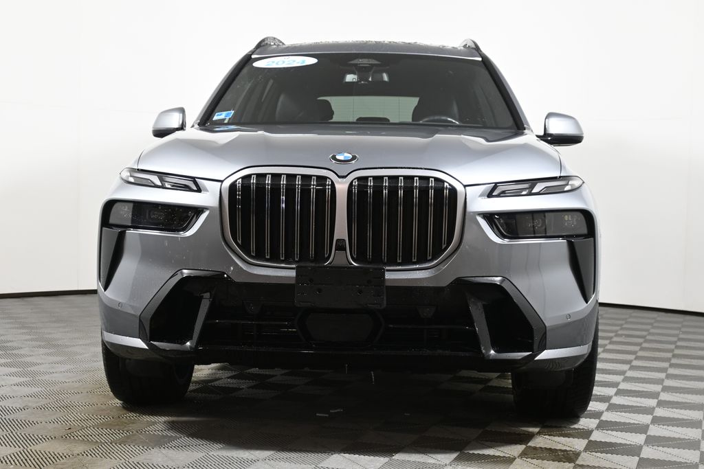 Thumbnail: 2024 BMW X7 - 10
