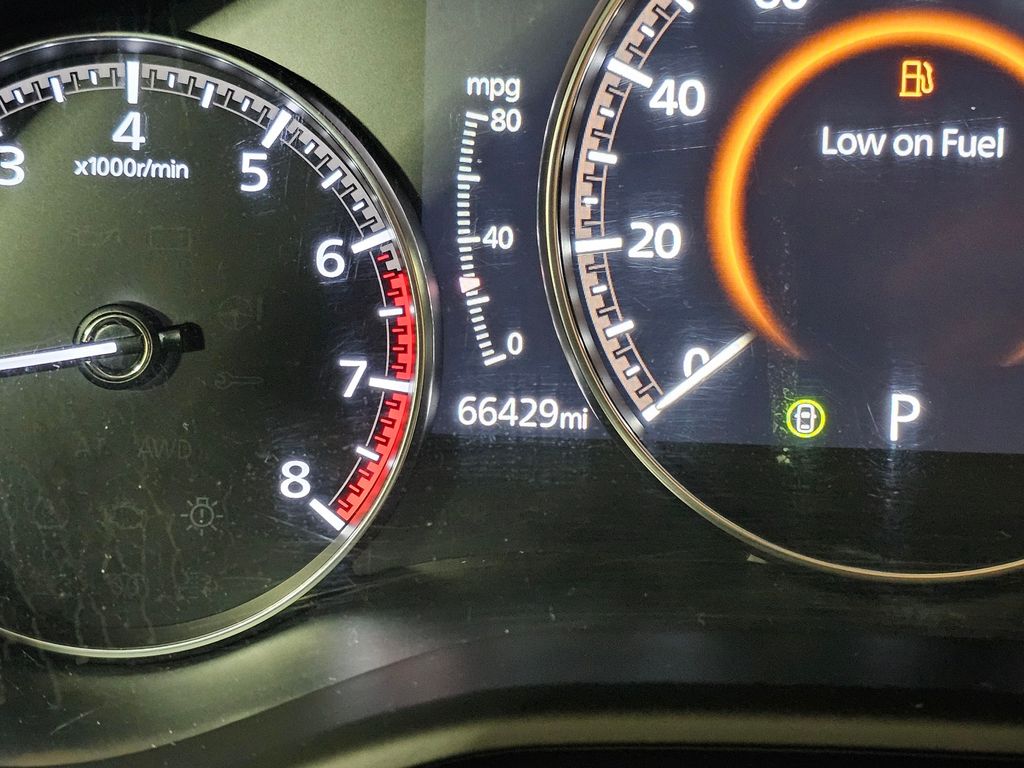 Used 2024  Mazda 2.5 Carbon Turbo image 27