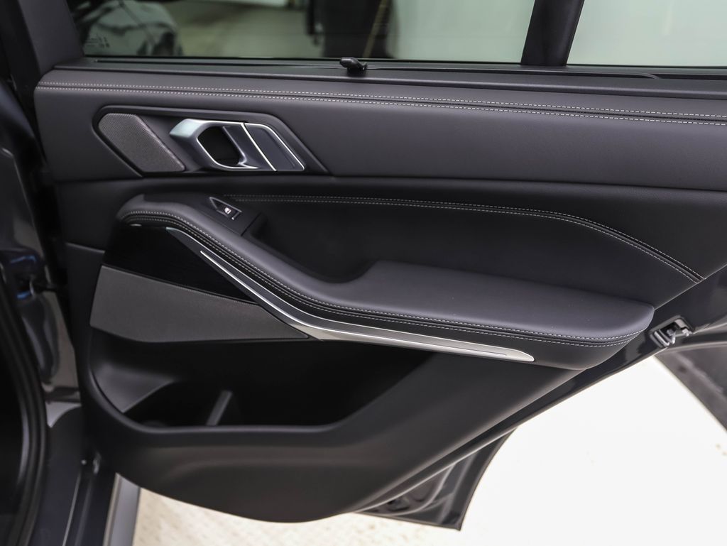 Thumbnail: 2026 BMW X5 - 24