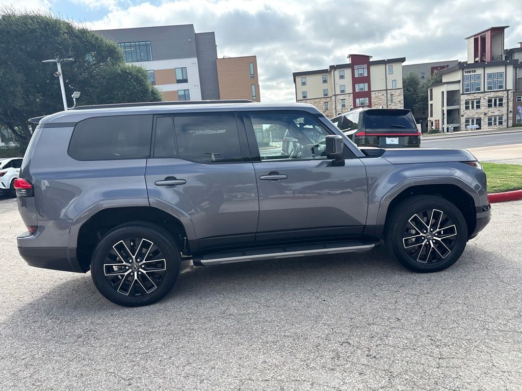 Thumbnail: 2024 Lexus GX - 6