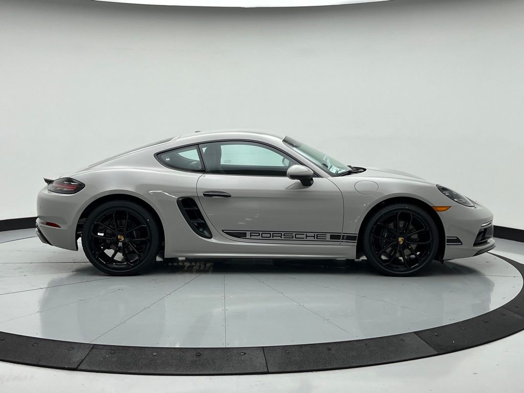 Thumbnail: 2025 Porsche 718 Cayman - 8